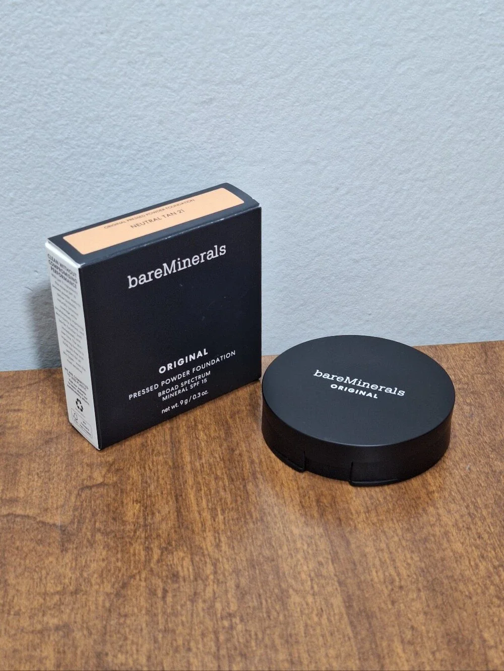 bareMinerals Original Pressed Powder Foundation SPF 15 Neutral Tan 21  0.3 Oz